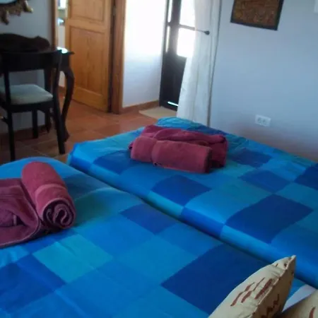 Sleeps 9 Pool Wifi فيلة Mácher